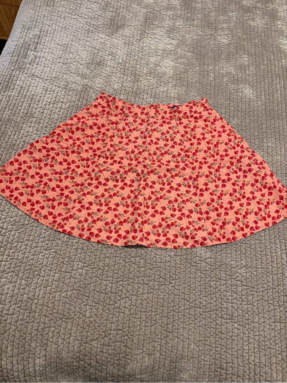 Thrifted floral skirt. Size 4